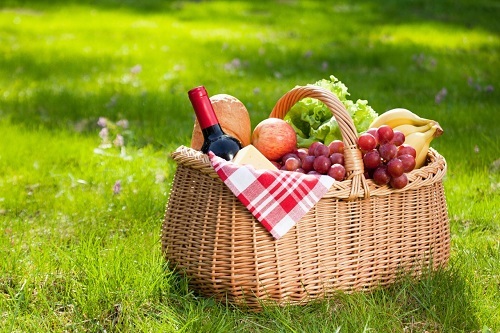 It's Picnic Season, 10 Meal Ideas for Your Picnic Basket ...