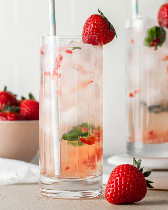 Strawberry Basil Spritzer