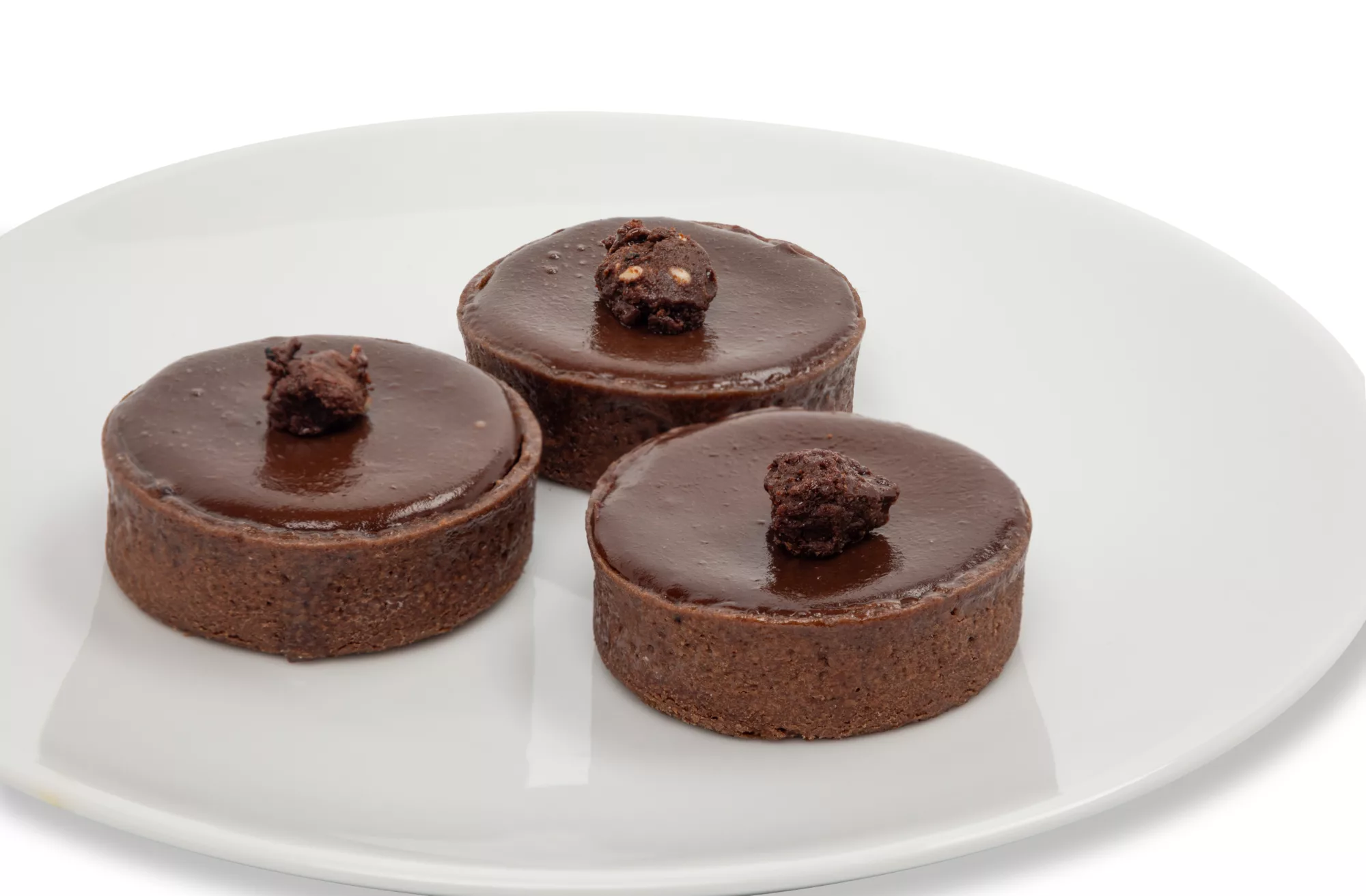 Bittersweet chocolate covering a layer of caramel miso and topped with black and white sesame crumble in a rich, buttery chocolate tartlet. Includes 6 pieces.